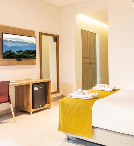 בית מלון כפרי Pance 122 Wellness Spa