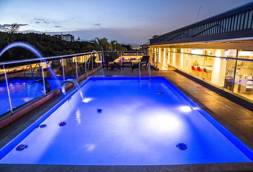 בית מלון כפרי Pance 122 Wellness Spa