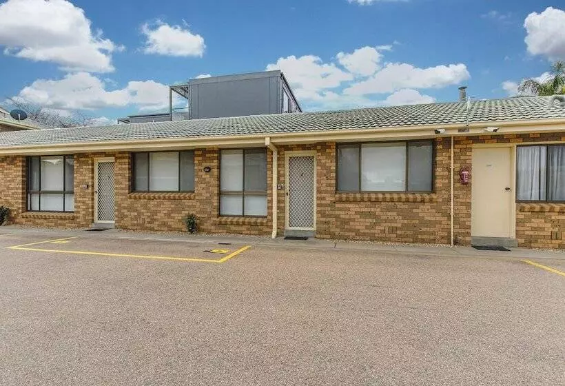 Hybiscus Waterfront Apartments