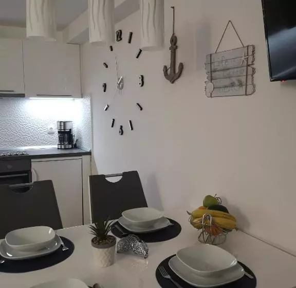 Apartment Tina