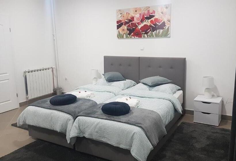 膳宿费 Marko Airport Rooms