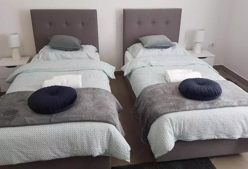 ペンション Marko Airport Rooms