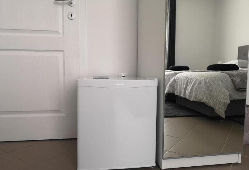 膳宿费 Marko Airport Rooms