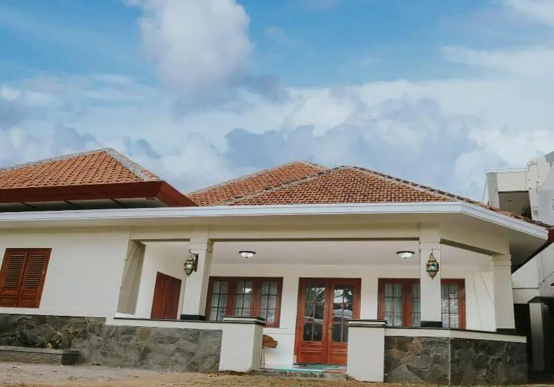 Pensionat Musafir Guest House Syariah