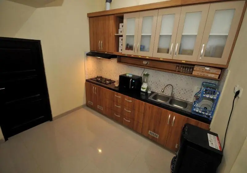 Pensionat Musafir Guest House Syariah