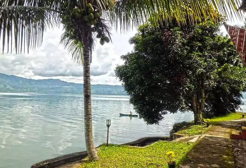 Majatalo Tuk Tuk Timbul Bungalows