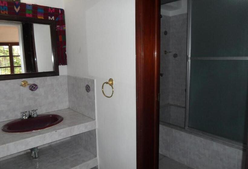 تختخواب و صبحانه Casa Landivar