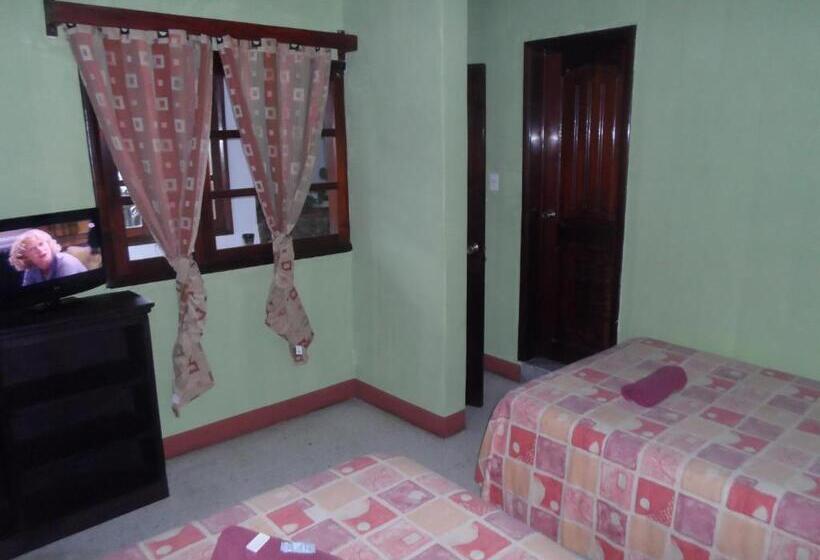 تختخواب و صبحانه Casa Landivar