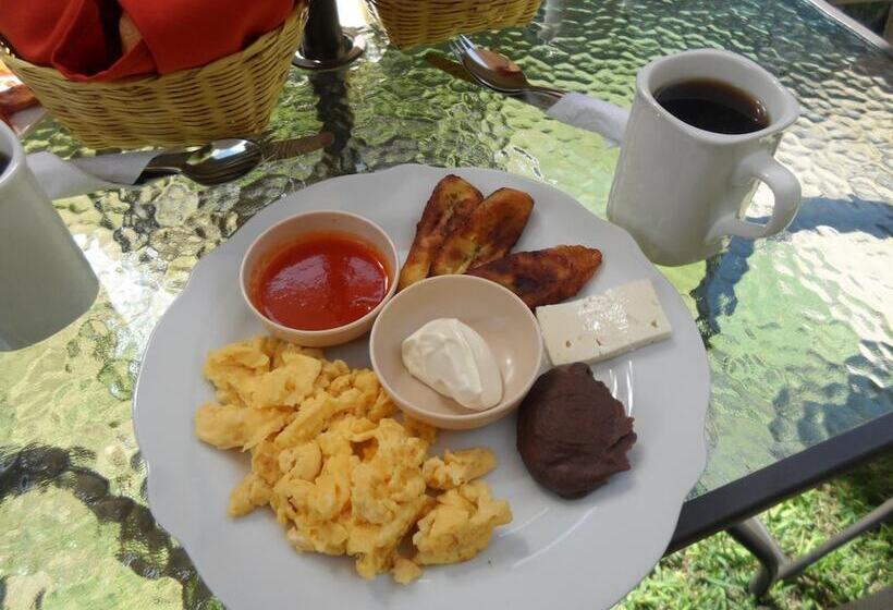 تختخواب و صبحانه Casa Landivar