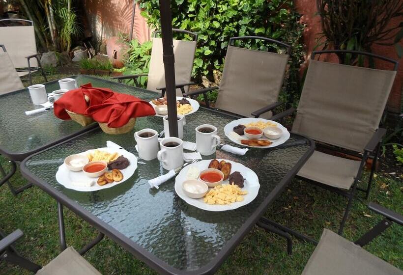 تختخواب و صبحانه Casa Landivar