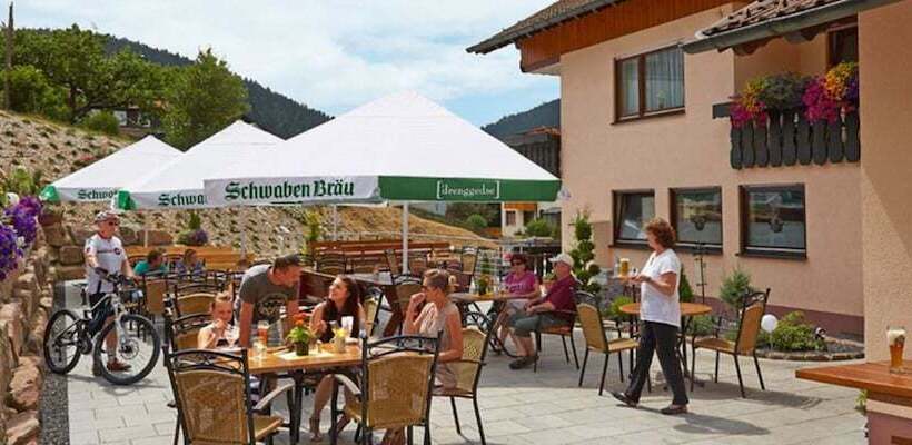 Pansiyon Gasthof Zum Löwen Enzklösterle