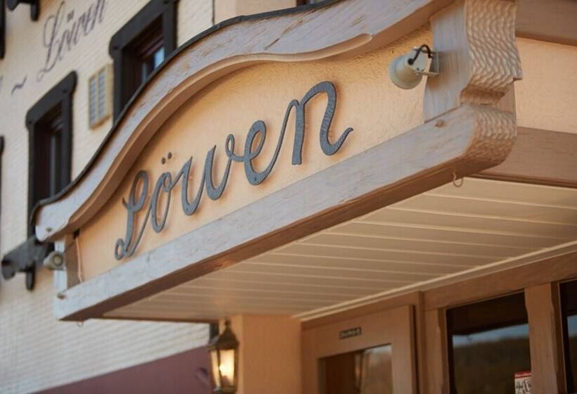 Pansiyon Gasthof Zum Löwen Enzklösterle