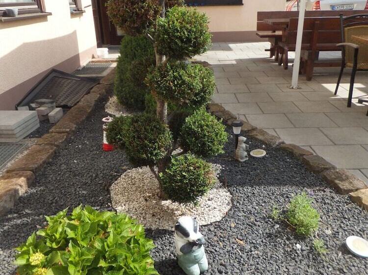 Pansiyon Gasthof Zum Löwen Enzklösterle