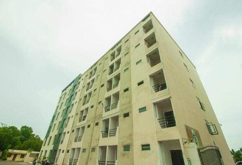 בית מלון כפרי Collection O Govinda Sai