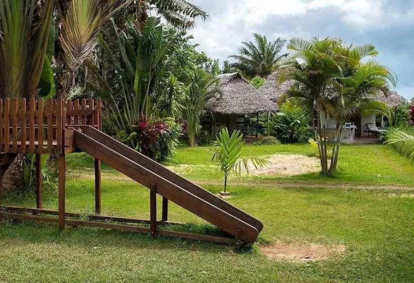 هتل Hôtel Le Lagon