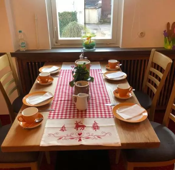 Hotelli Restaurant Gasthof Zum Schützen