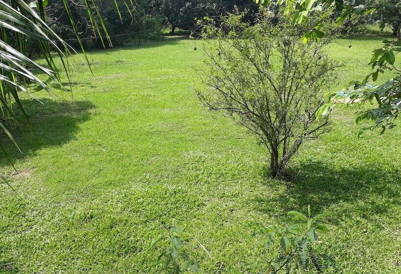 Isiwara Paura Ayurvedic Lodge