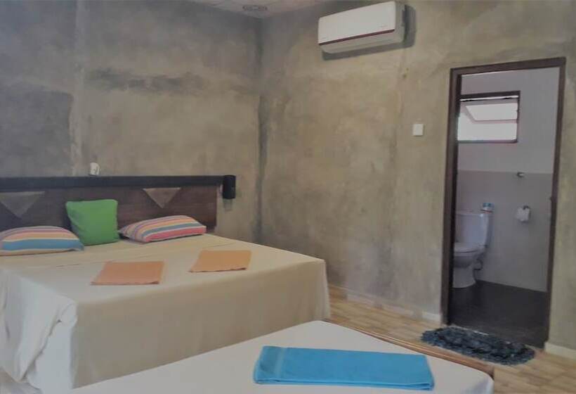 Isiwara Paura Ayurvedic Lodge