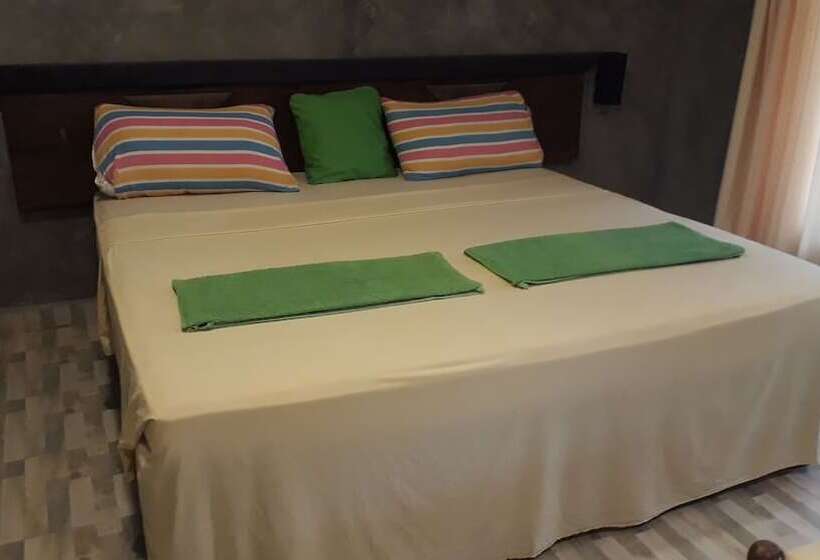 Isiwara Paura Ayurvedic Lodge