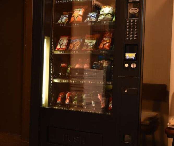 Party Hostel The Canmore Hotel Hostel