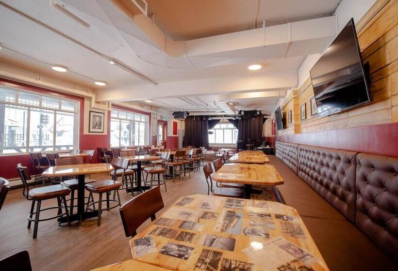 Party Hostel The Canmore Hotel Hostel