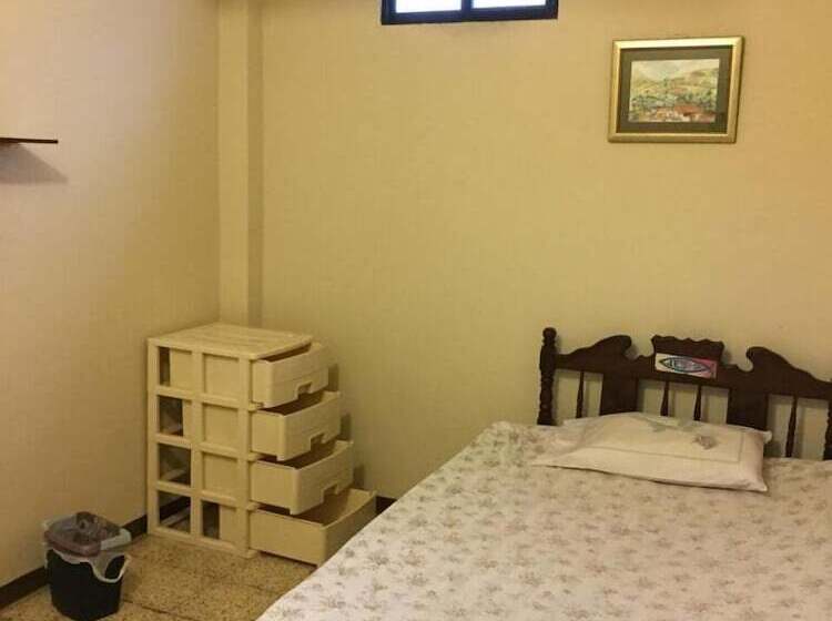 بنسيون Villa Celeste