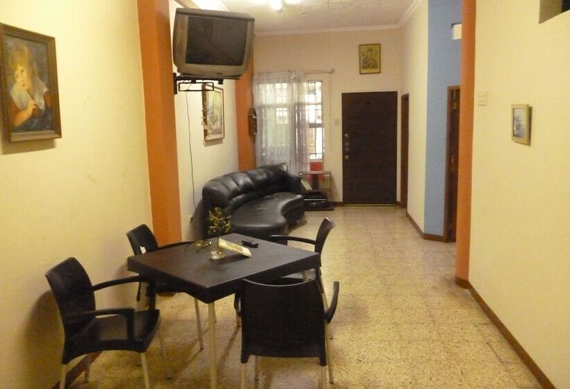 بنسيون Villa Celeste