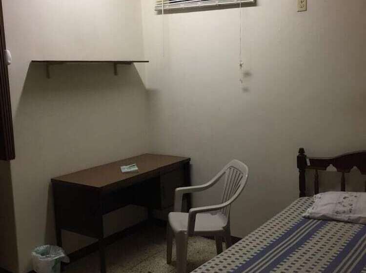 بنسيون Villa Celeste