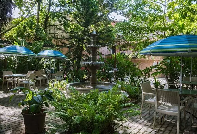 ホテル Arazá   Lago Agrio