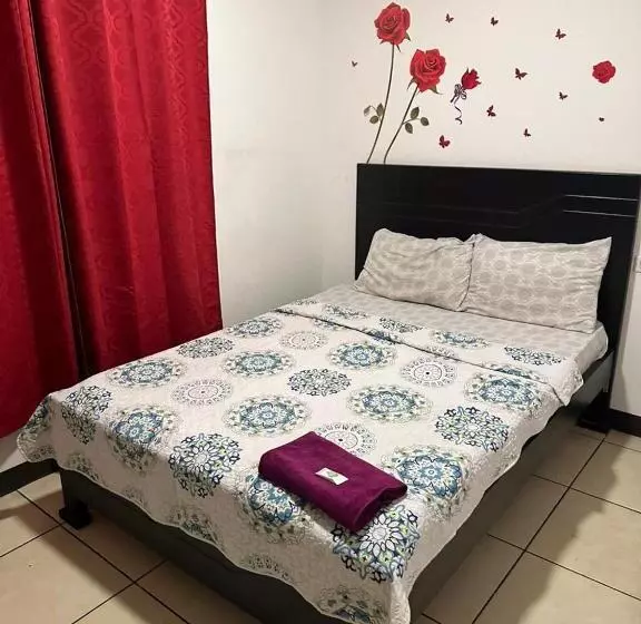 هتل La Fortuna Roja