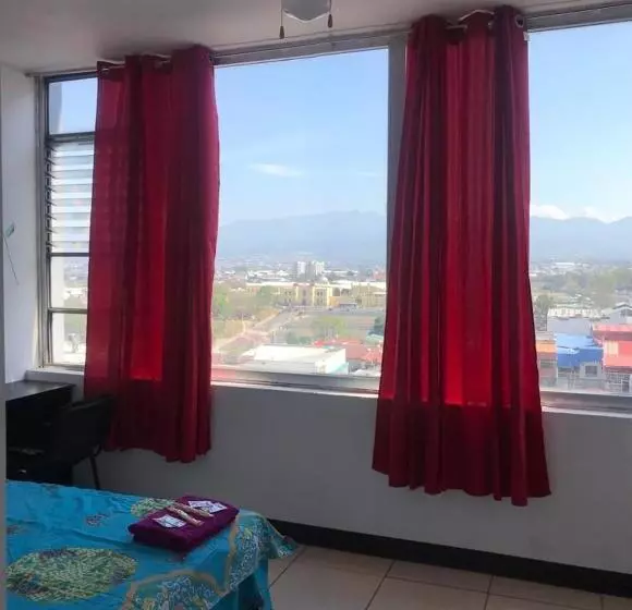 هتل La Fortuna Roja