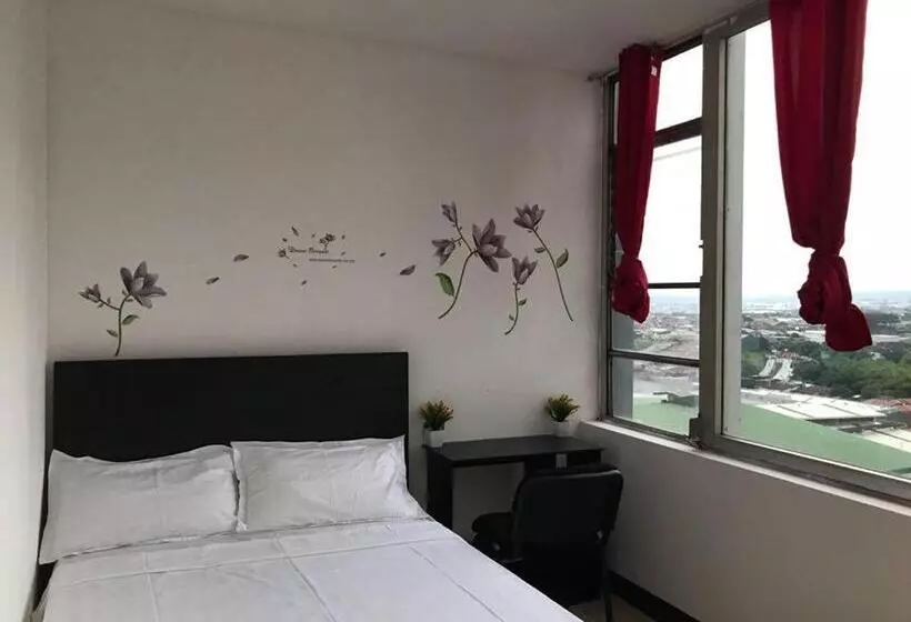 هتل La Fortuna Roja