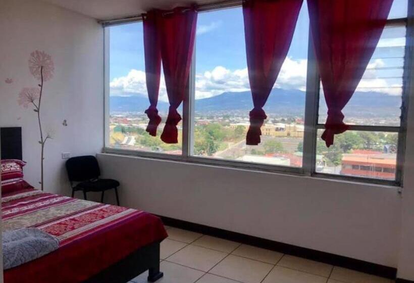 هتل La Fortuna Roja