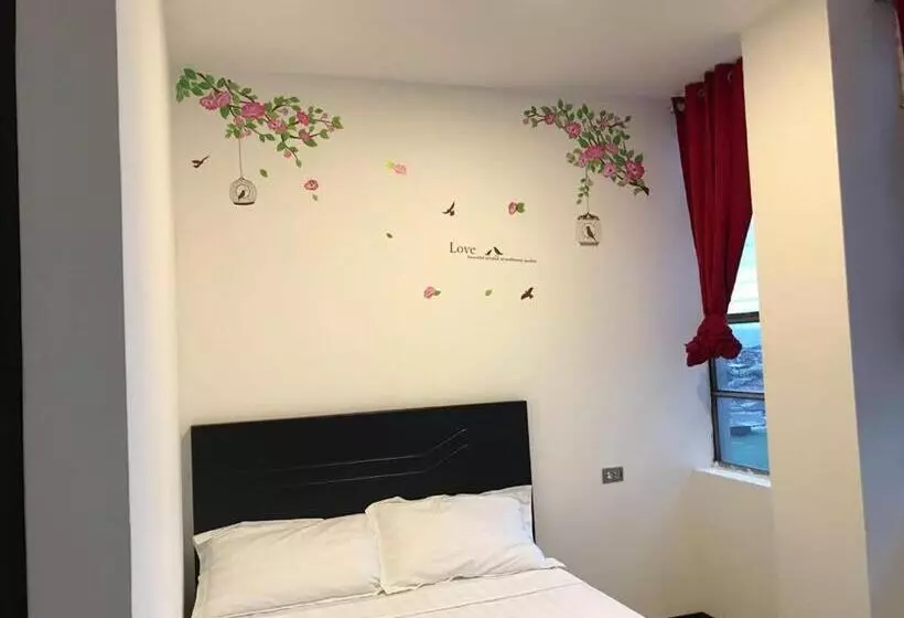 هتل La Fortuna Roja