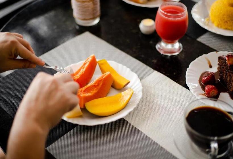 בית מלון כפרי Pousada Principal