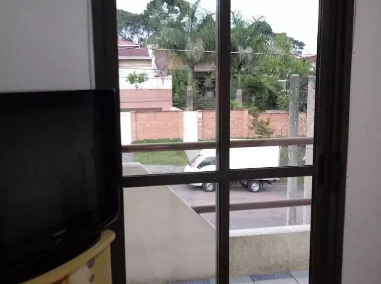 Hotelli Hospedagem Three Little Birds