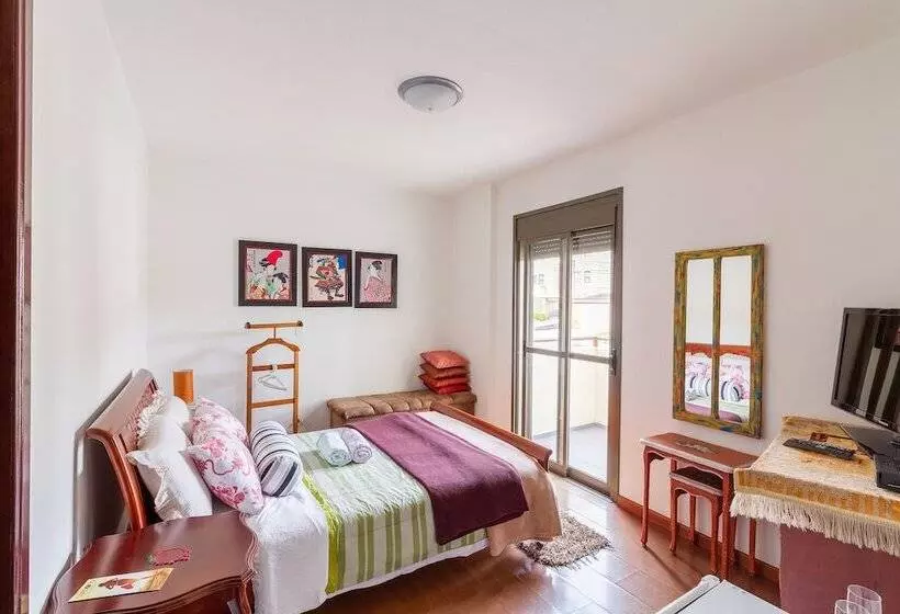 Hotelli Hospedagem Three Little Birds