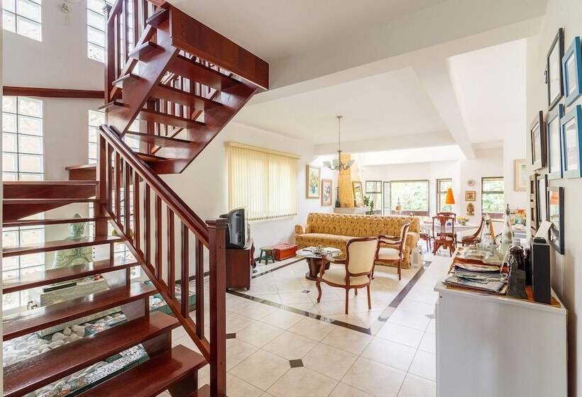 호텔 Hospedagem Three Little Birds