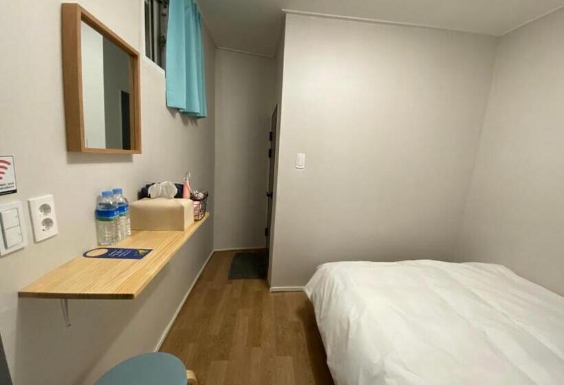 پانسیون Dante House