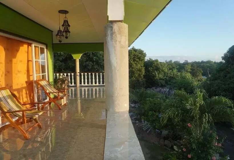 پانسیون Villa Hortensia