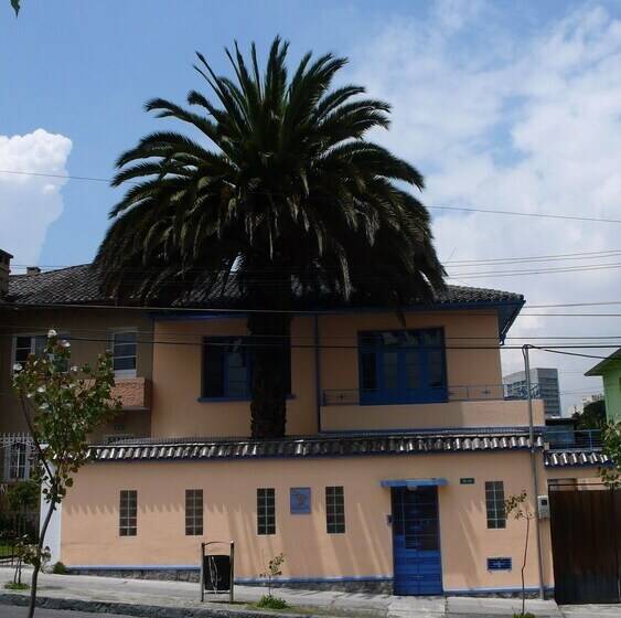 Casa Helbling Hostel