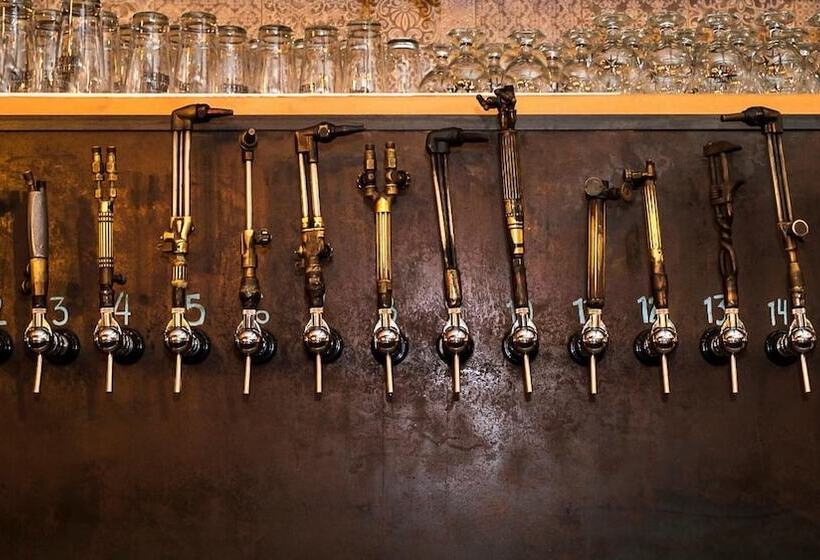 فندق فئة نجمة واحدة Auberge Sutton Brouerie