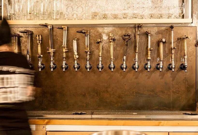 فندق فئة نجمة واحدة Auberge Sutton Brouerie