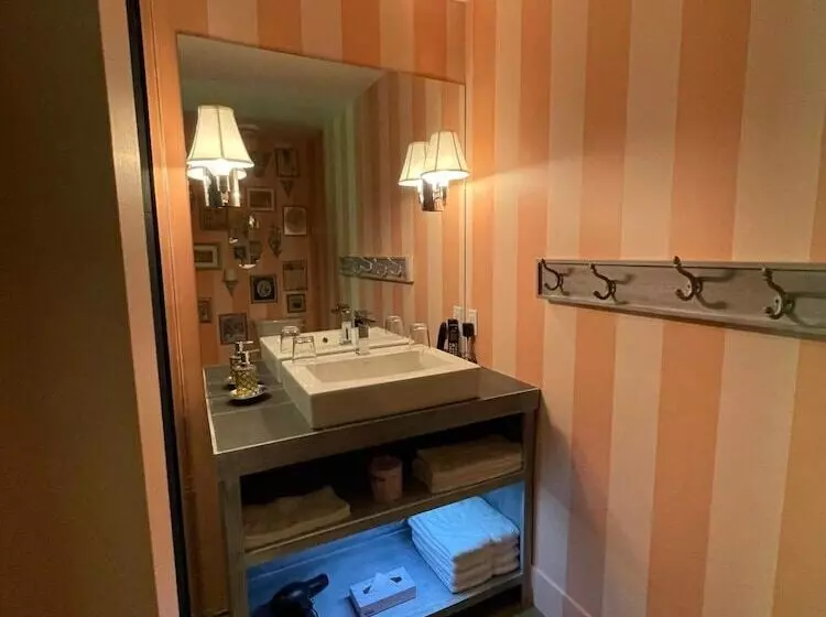 Hostelli Auberge Sutton Brouerie