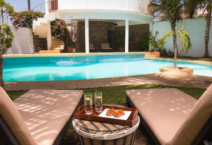 هتل La Résidence