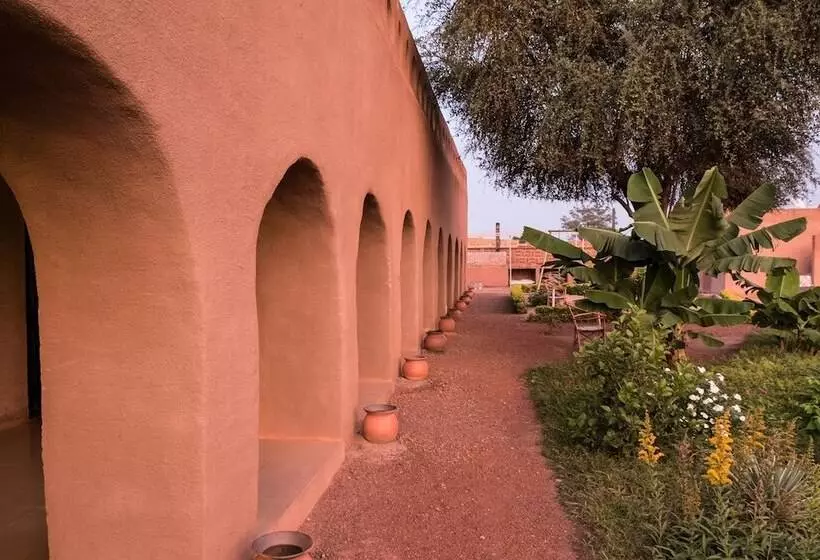 هتل Le Grand Calao