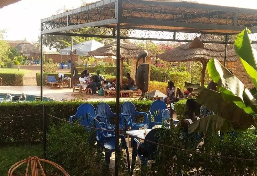 هتل Le Grand Calao