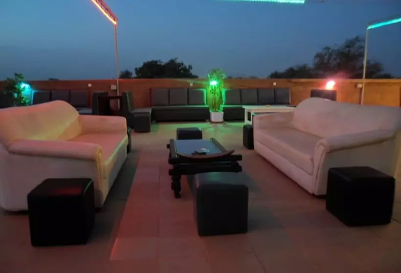 هتل Le Grand Calao