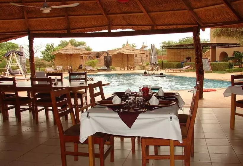 هتل Le Grand Calao