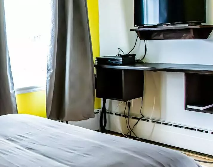 Hotelli Auberge Les Deux Tours